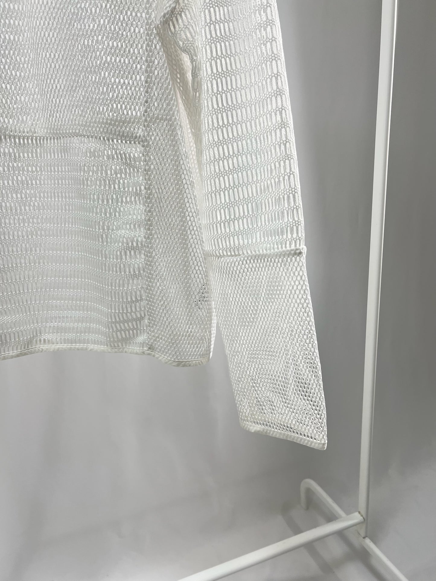 25043White Crochet Knit Long Sleeve Top