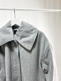 250008Gray Coat