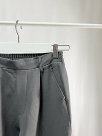 250126Sleek Essential Straight Pants