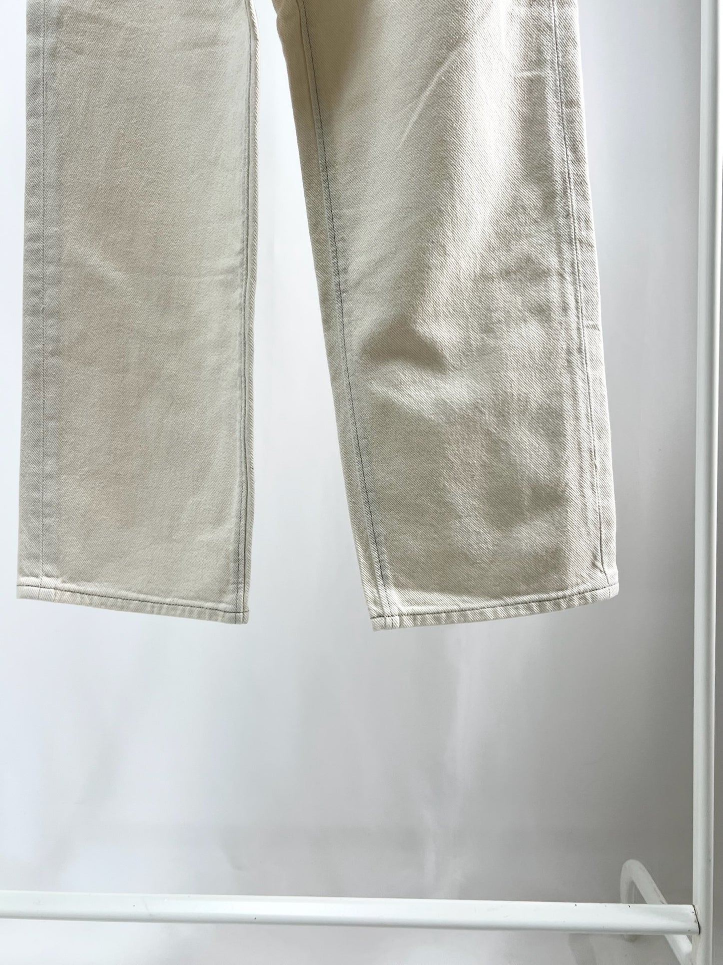 250124Ivory Straight Denim Pants
