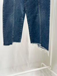 250123Raw Hem Straight Denim Pants