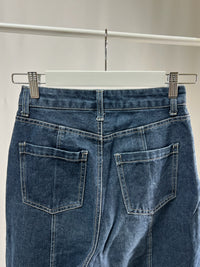 250123Raw Hem Straight Denim Pants