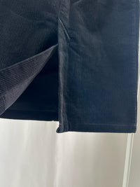 2500006Black Corduroy Straight Skirt