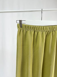 2500004Pleated Midi Skirt - Olive Green