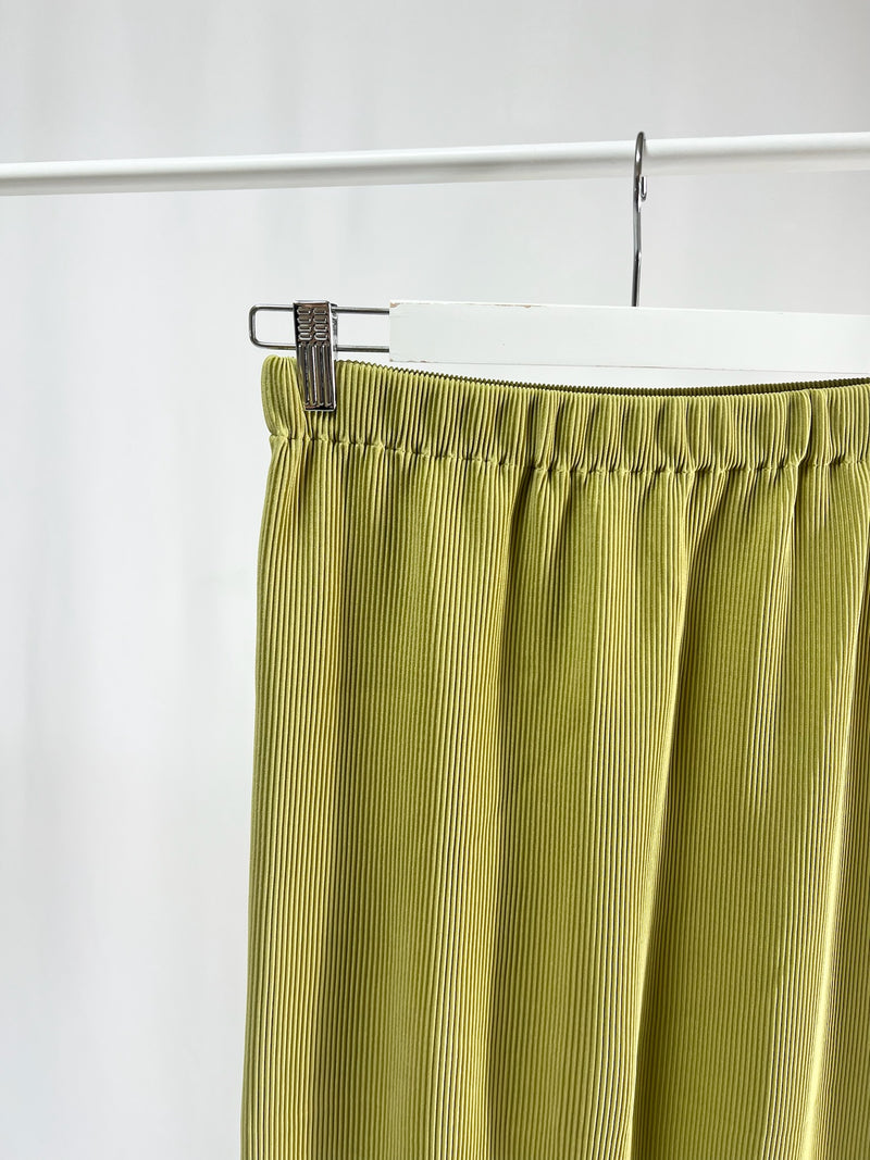 2500004Pleated Midi Skirt - Olive Green