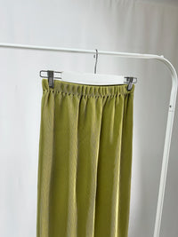 2500004Pleated Midi Skirt - Olive Green