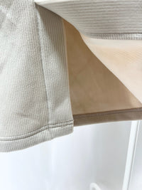 2500003Relax Fit Straight Skirt