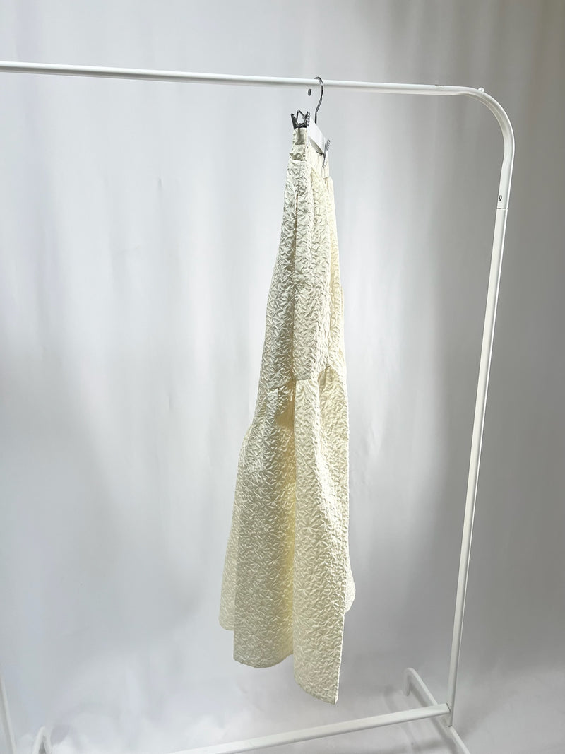 2500002Airy Volume Jacquard Skirt