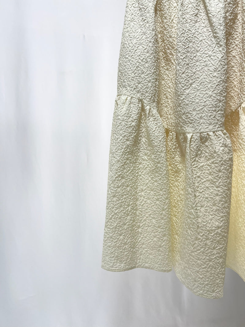 2500002Airy Volume Jacquard Skirt
