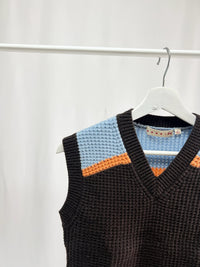 25034Retro Pop Knit Vest