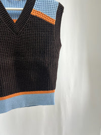 25034Retro Pop Knit Vest