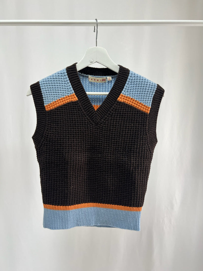 25034Retro Pop Knit Vest