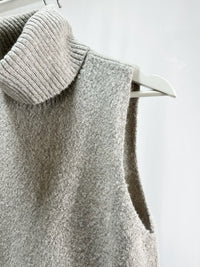 25065Heather Gray Turtle Vest