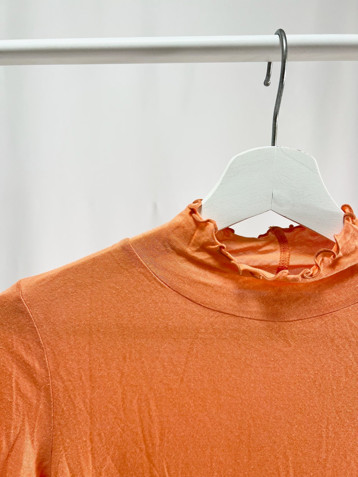 25032Autumn Glow Frill Neck