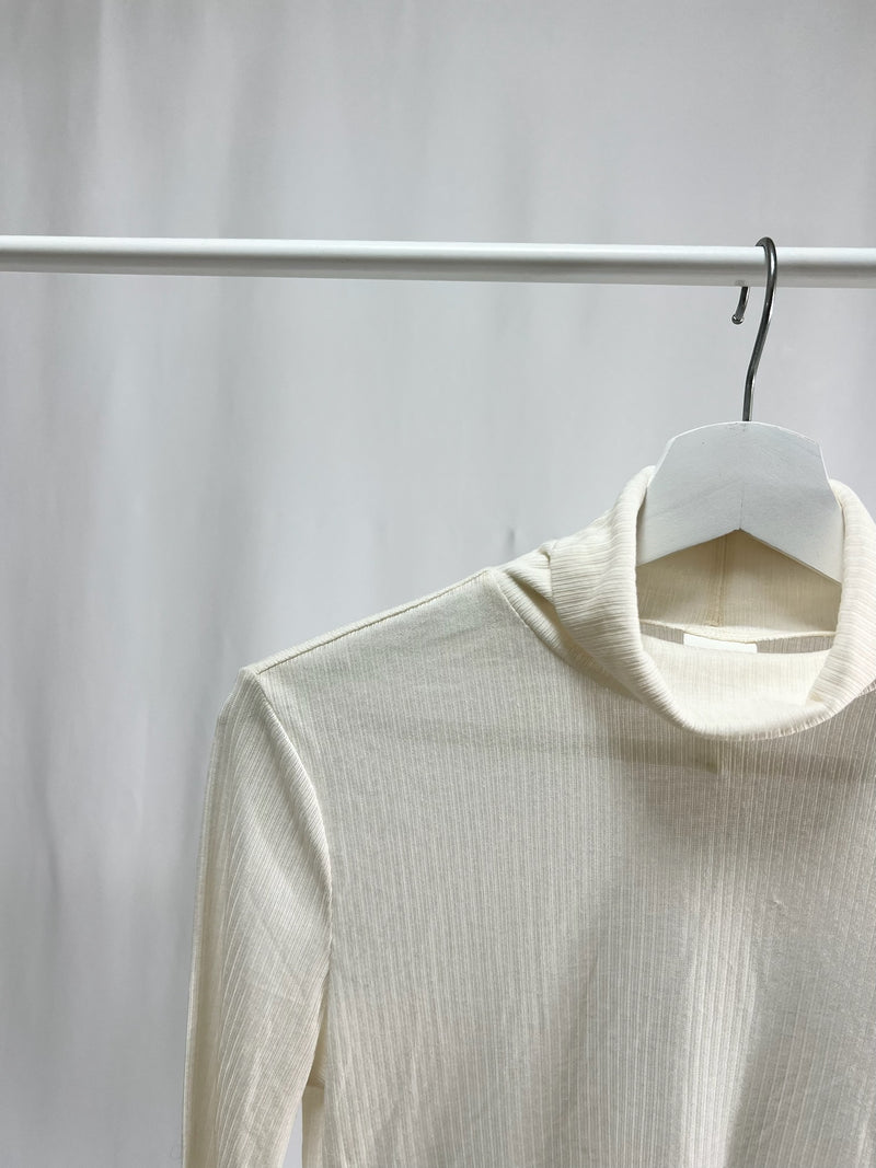 25031Ivory Essential Mock Neck