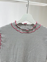 (5月)25030Playful Line Frill Tops