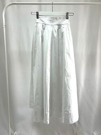 25000018White Flare Long Skirt – Soft, Clean & Flowing
