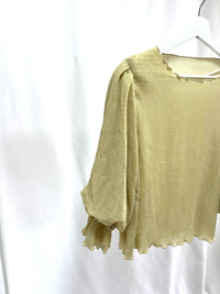 25027Soft Yellow Puff Sleeve Knit Top