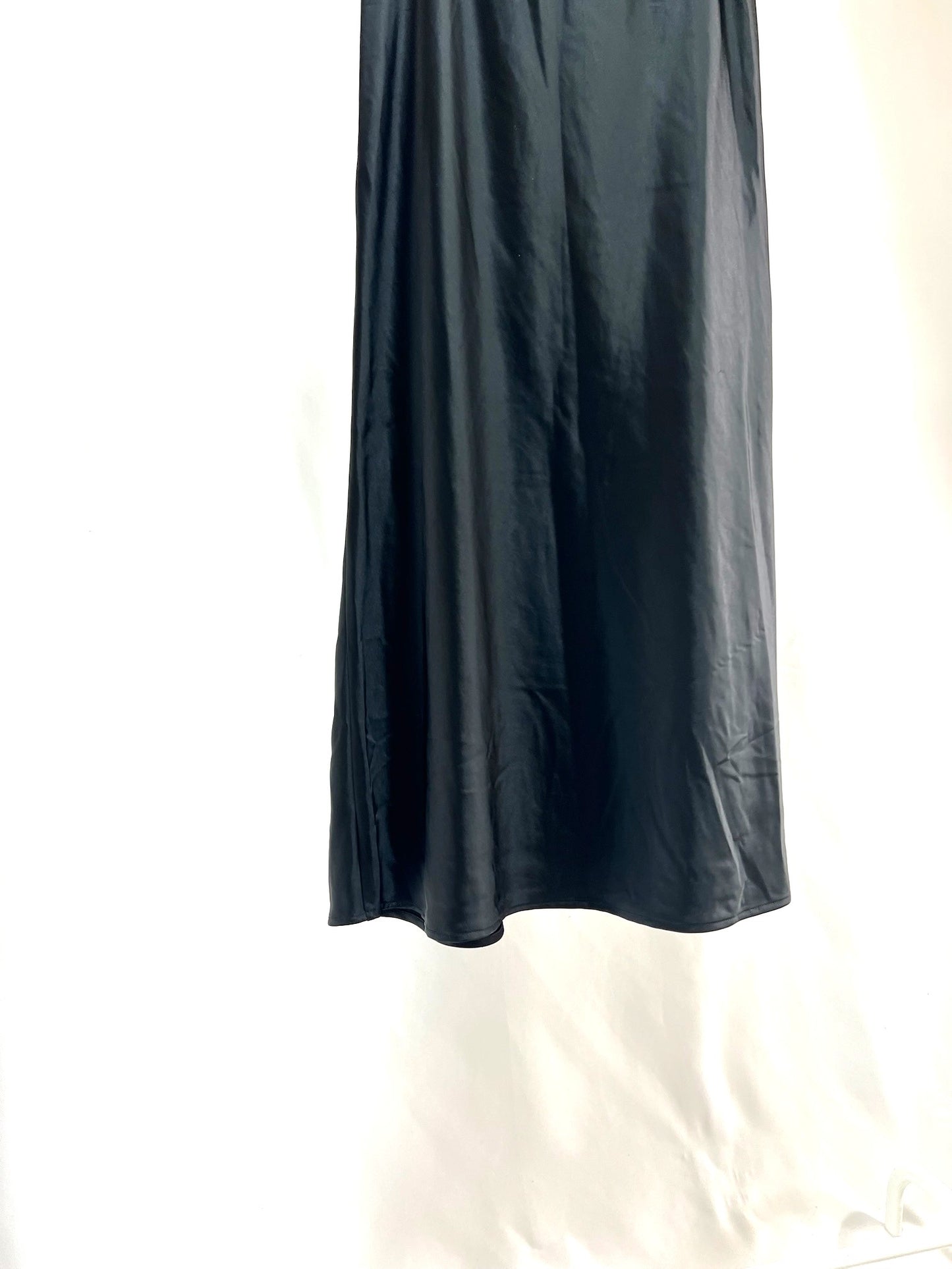 25000017Satin Long Skirt – Elegant Sheen Drape