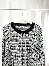 25067Tweed Texture Knit Top