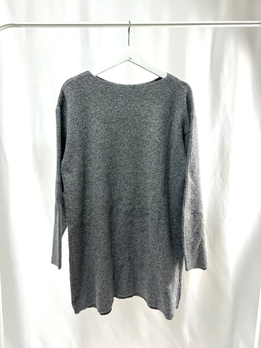 25008Gray Basic Knit Top