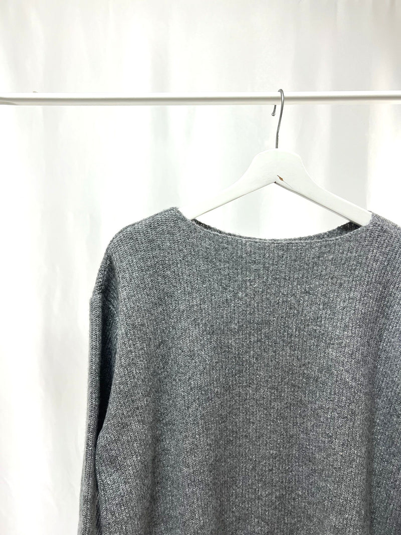25008Gray Basic Knit Top