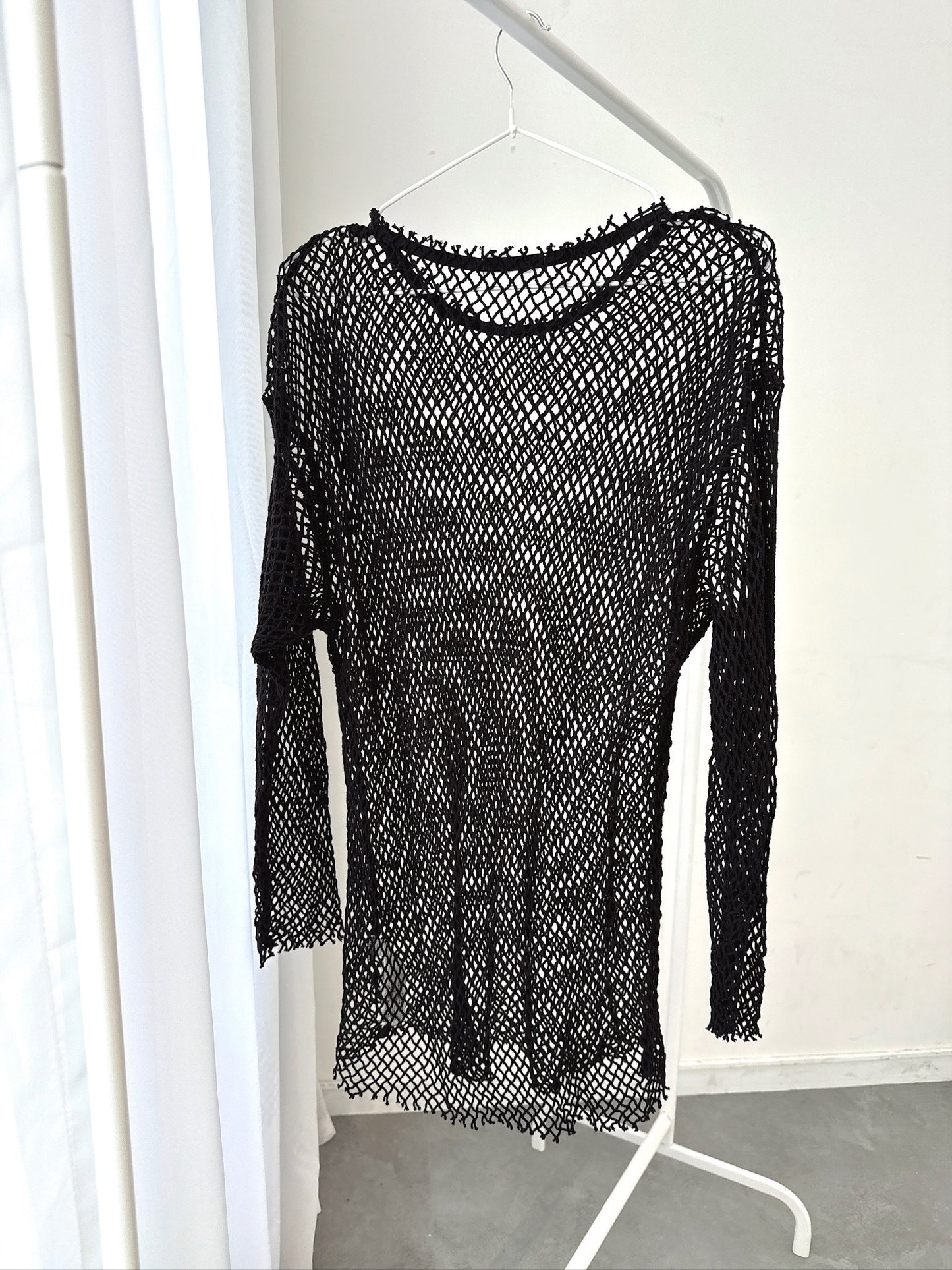 25059Black Mesh Short Sleeve Top
