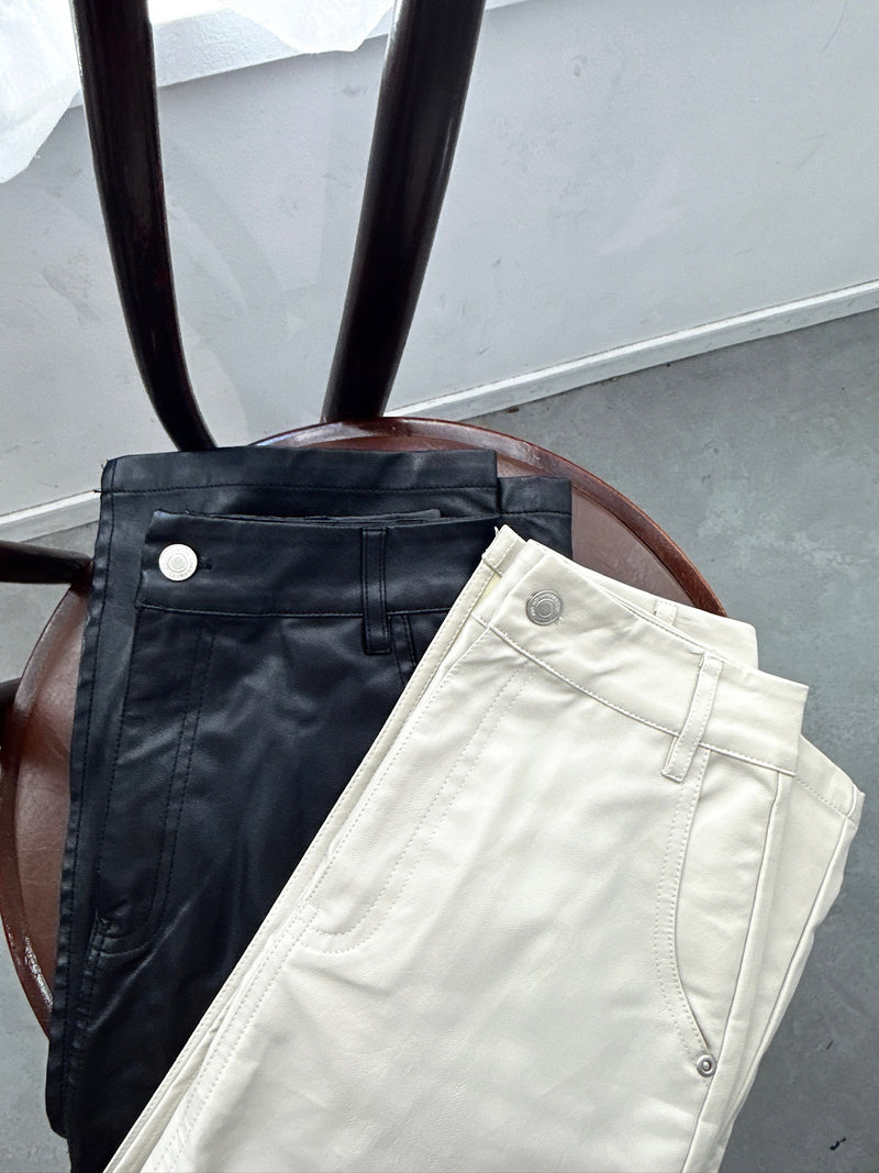25000022Black Faux Leather Pencil Skirt