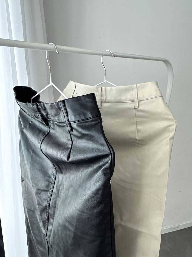 25000022Black Faux Leather Pencil Skirt