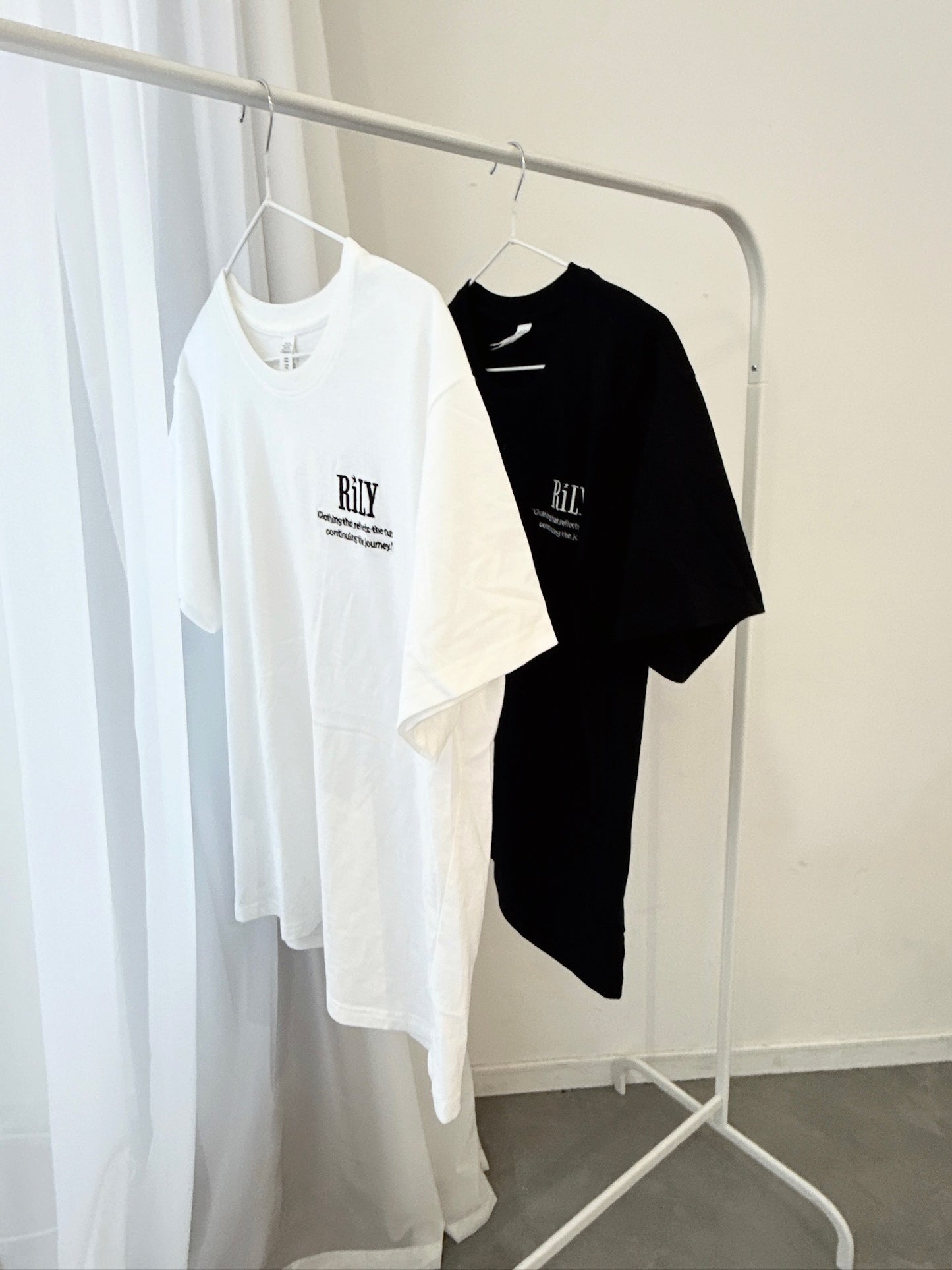 “RiLY” Embroidered Logo Tee – Original Short Sleeve Top