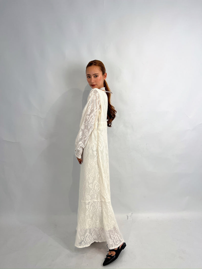 White Lace Dress – Vintage-Inspired Elegance