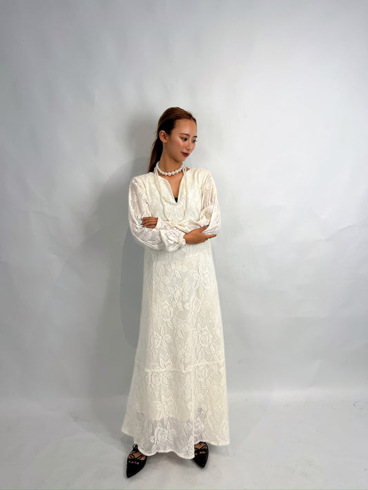 White Lace Dress – Vintage-Inspired Elegance