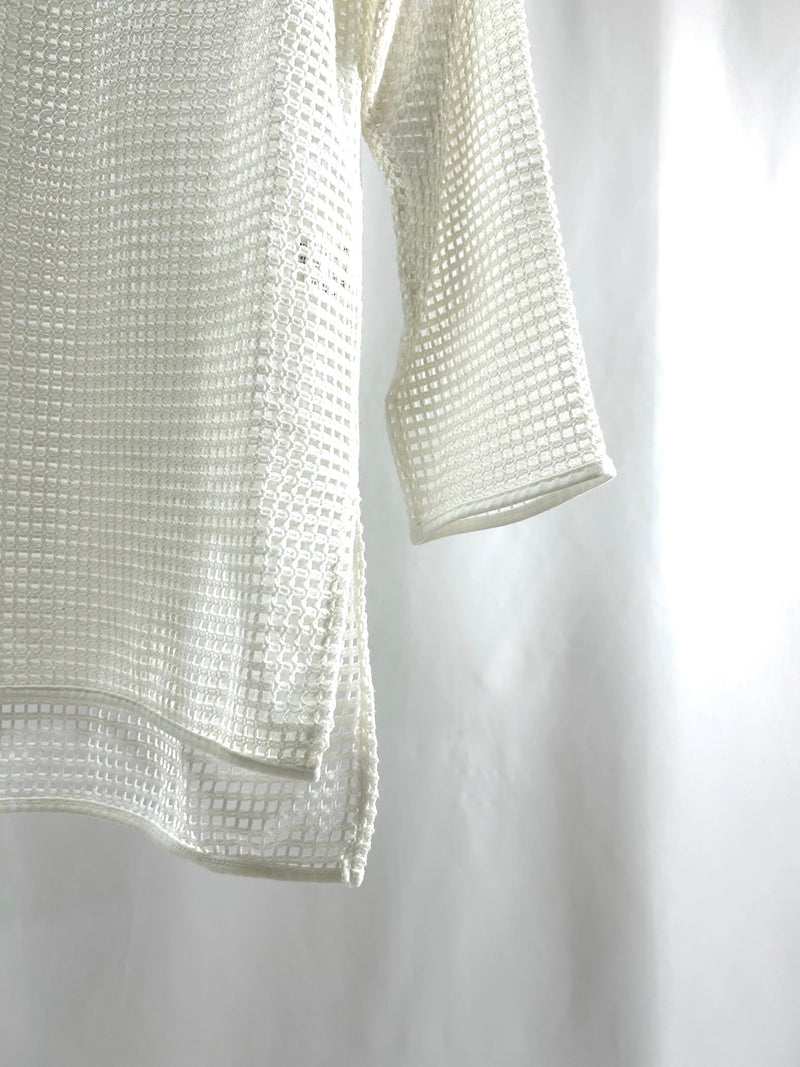 25063Ivory Mesh Top
