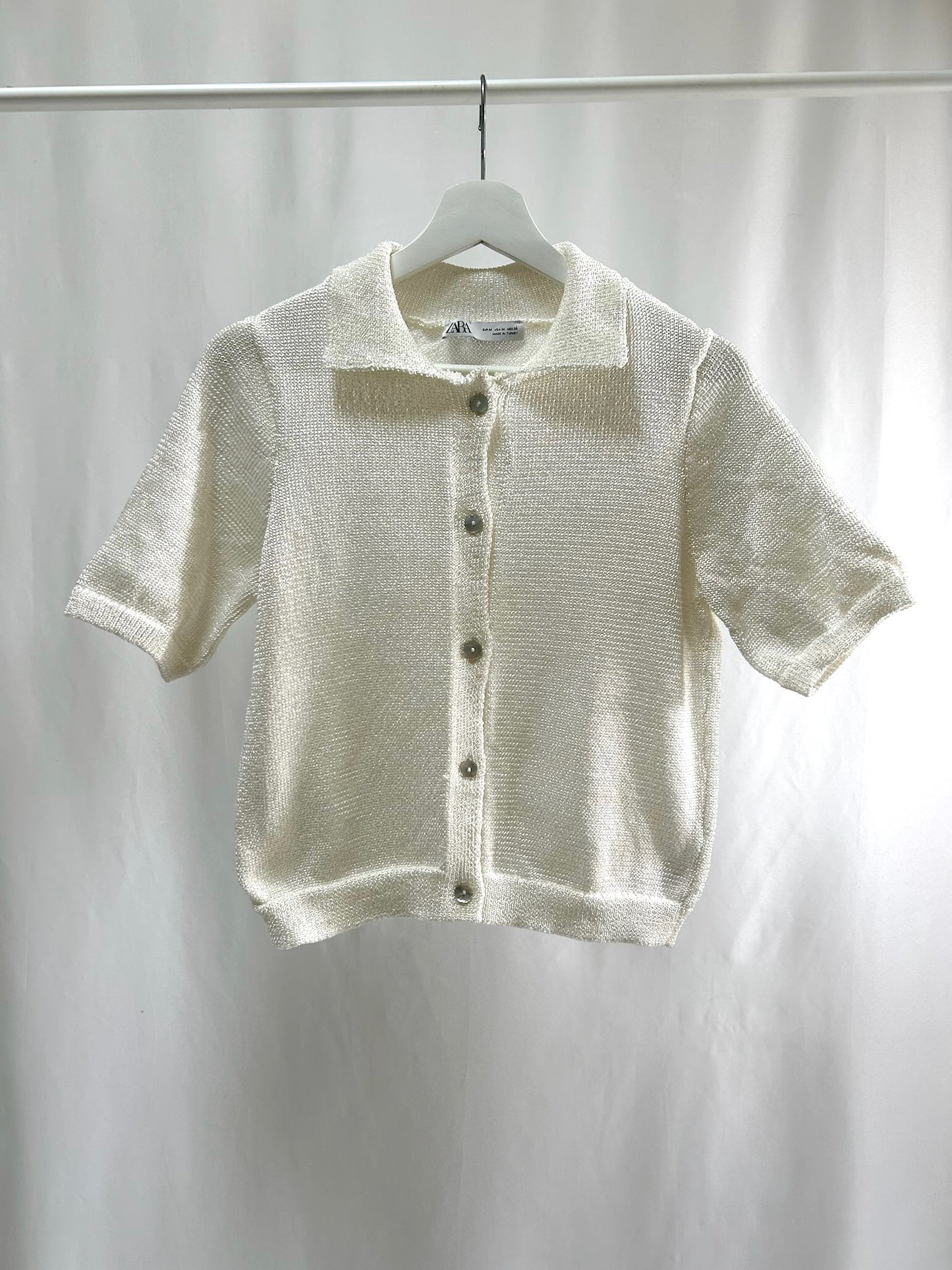 25014ZARAのキラキラしてるアイボーリーサマーニット