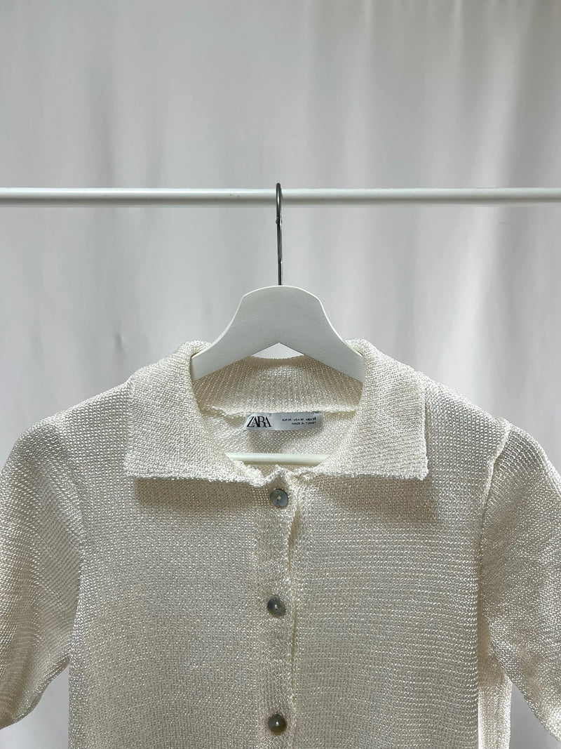 25014ZARAのキラキラしてるアイボーリーサマーニット