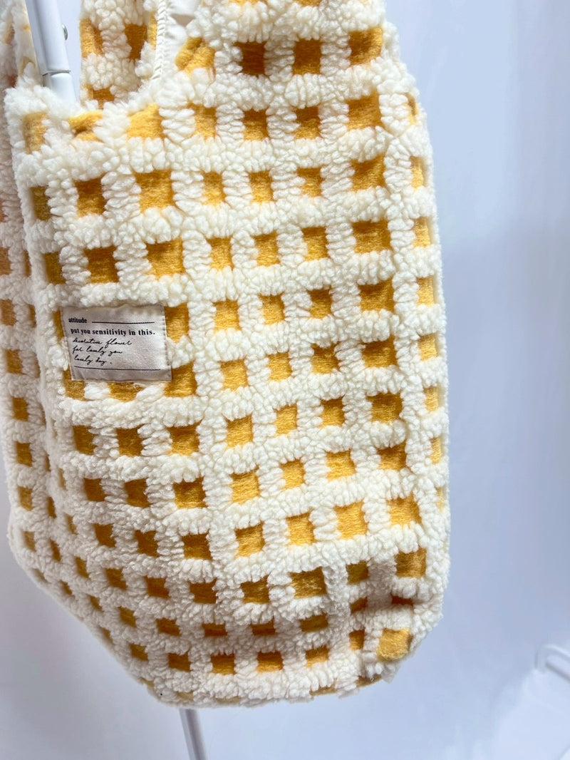 3-01 もこもこバッグ