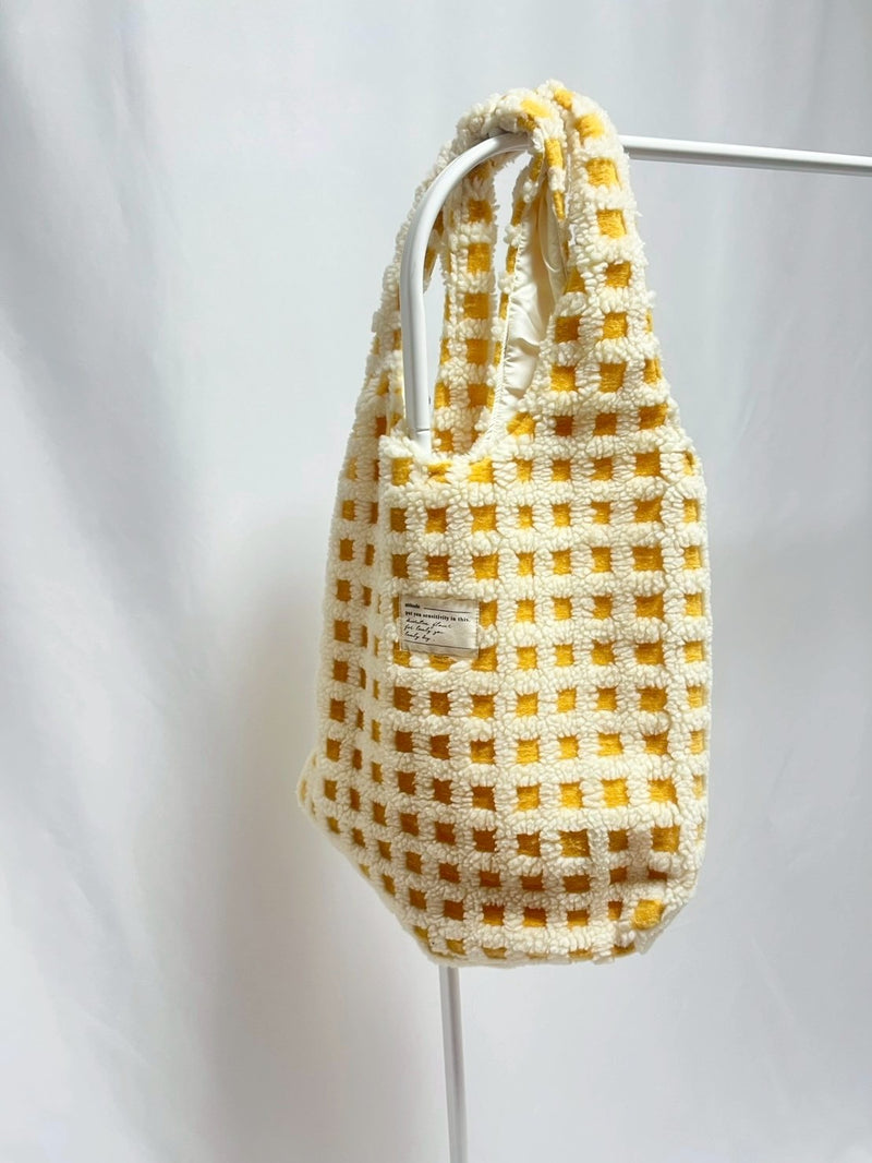 3-01 もこもこバッグ