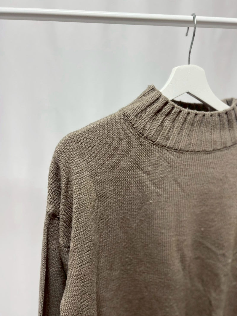 3-08 ブラウンニット