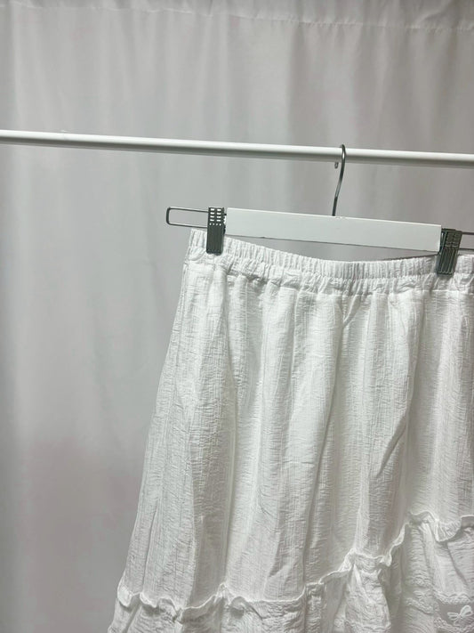 25000022レースフリルスカート