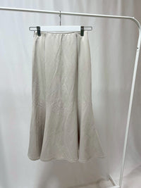 25000026フレアスカート