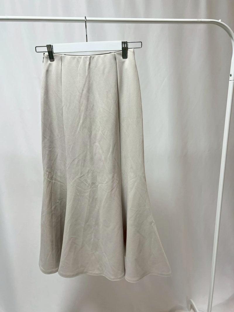 25000026フレアスカート