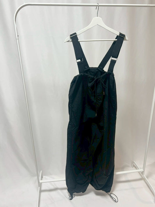 2501224しゃかしゃかパンツオールインワン